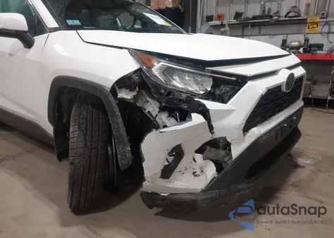 2020 Toyota Rav4 Xle Premium z USA, uszkodzony, nr VIN 2T3A1RFV3LC138559